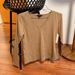 Banana Republic Brown V-Neck Long Sleeve Tee Top Medium Size